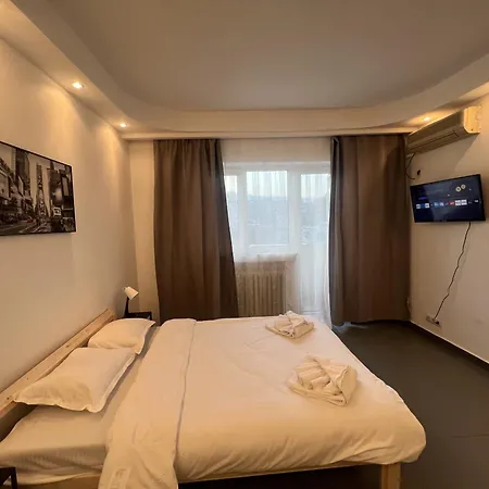 Central Comfy Studio With A Balcony In A Presitigious Area Bucureşti Exterior foto