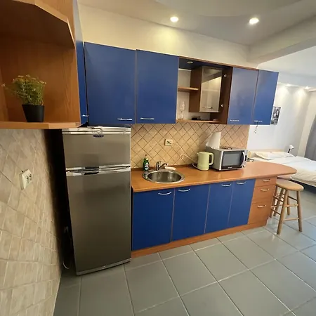 Central Comfy Studio With A Balcony In A Presitigious Area Bucureşti Exterior foto