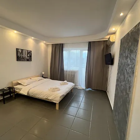 Central Comfy Studio With A Balcony In A Presitigious Area Bucureşti Exterior foto