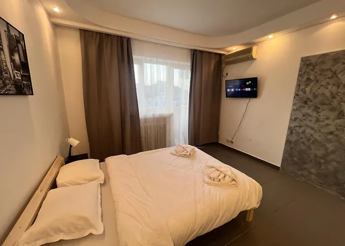 Central Comfy Studio With A Balcony In A Presitigious Area