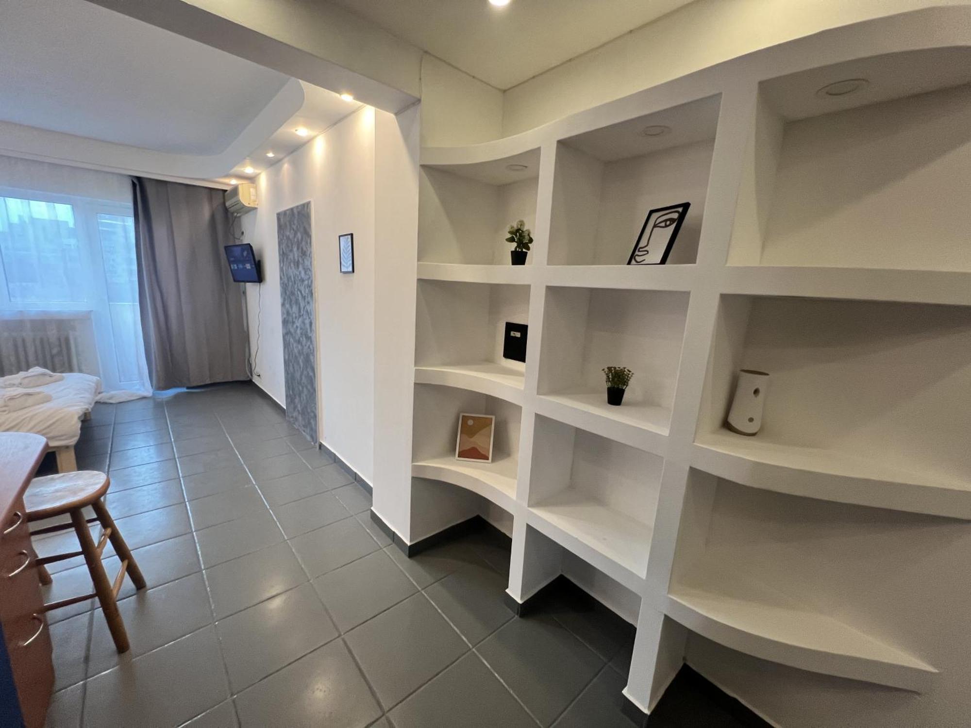 Comfy With A Balcony In A Presitigious Area Bucureşti