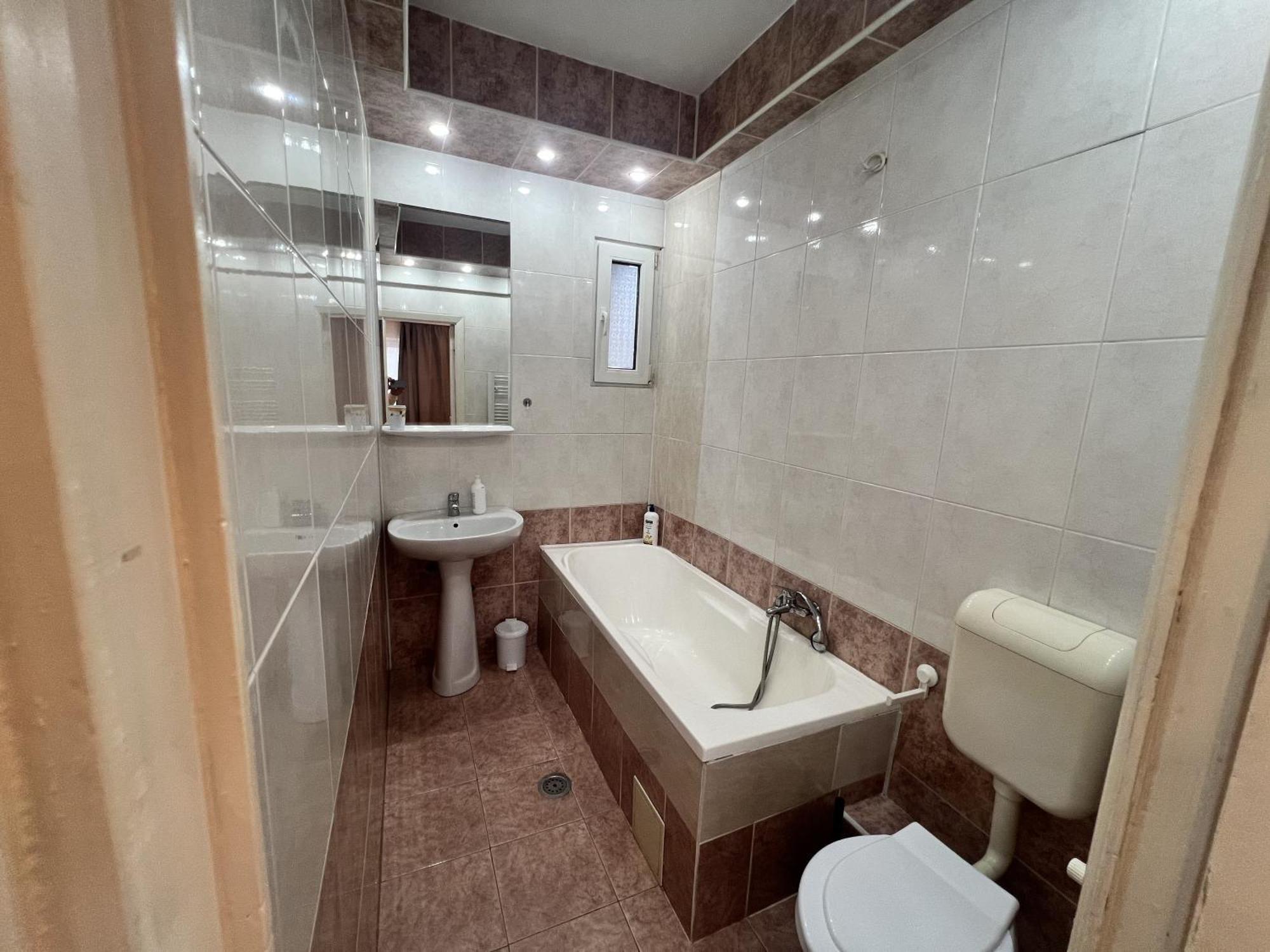 Apartament Comfy With A Balcony In A Presitigious Area Bucureşti